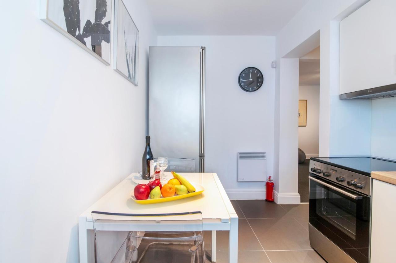 Sun & Sea Suite, Kavouri Athen Eksteriør billede