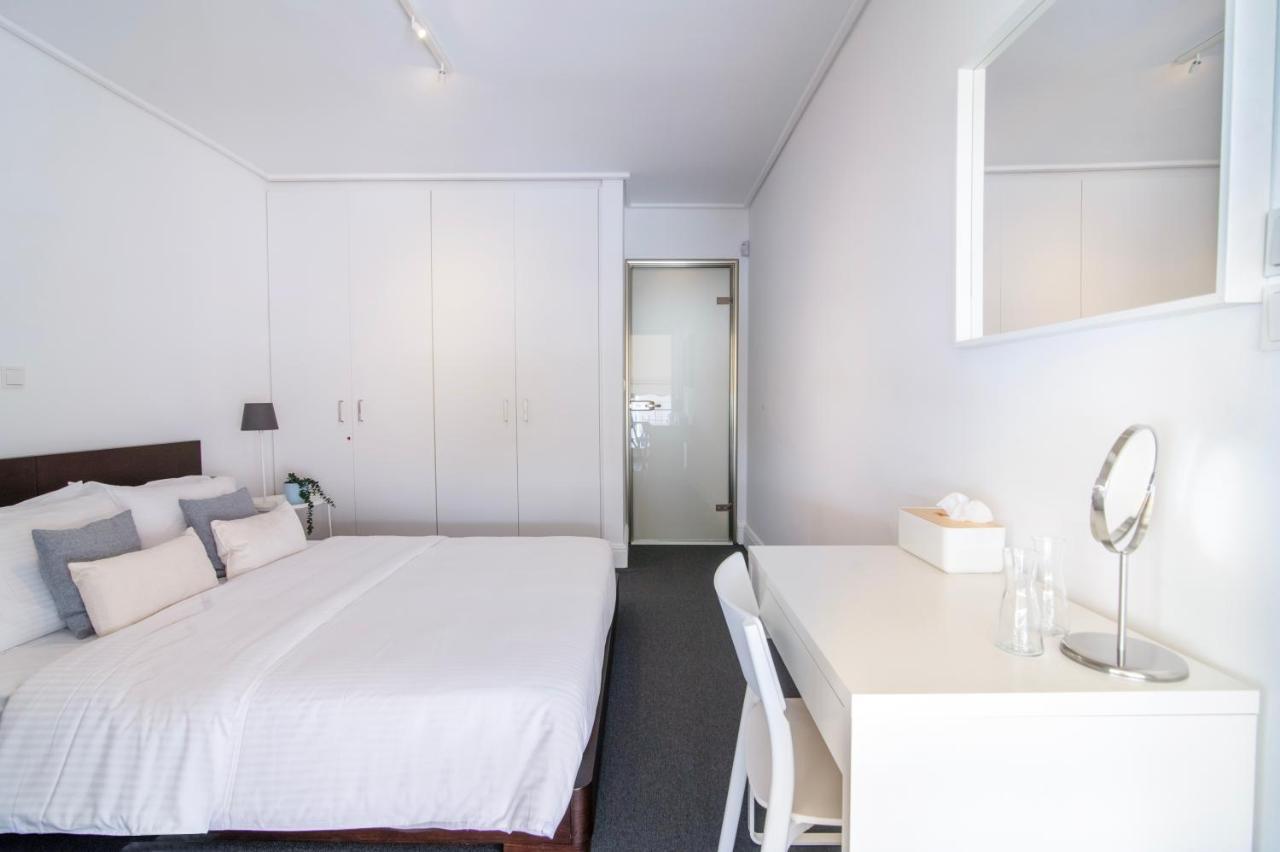 Sun & Sea Suite, Kavouri Athen Eksteriør billede